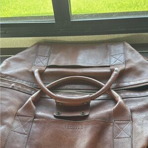Tecovas Brown Leather Duffel Bag with Classic Design